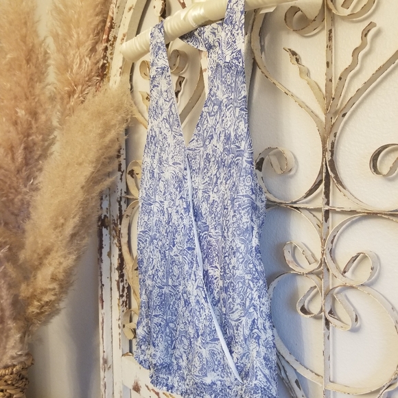 🌼❤ LUCKY BRAND ❤🌼 Halter style tank top - Picture 2 of 10